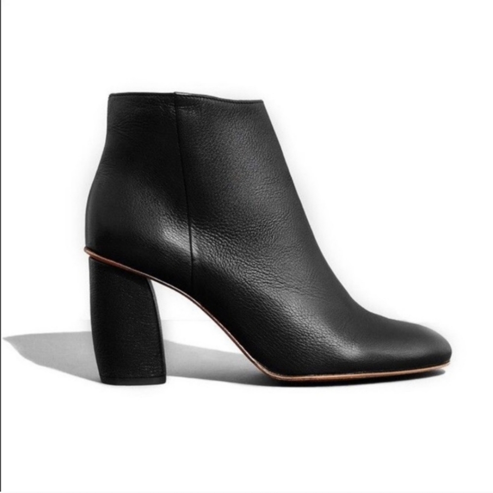 Everlane Black Leather Block Heel Ankle Boots